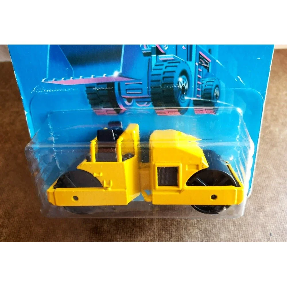 Hot Wheels 1987 CAT ROAD ROLLER Yellow #3853  WORKHORSES SERIES 1:64 3 BARS VAR.